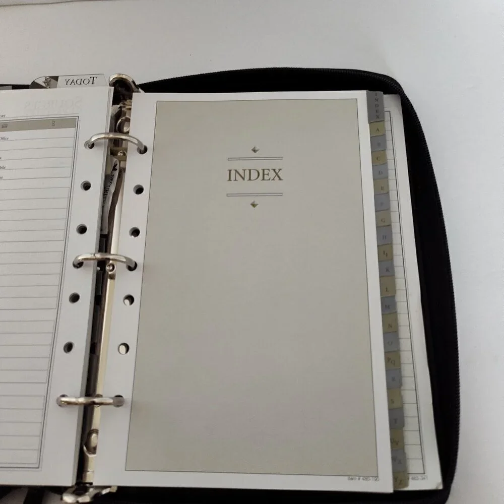 Day Runner Black Zippered Planner